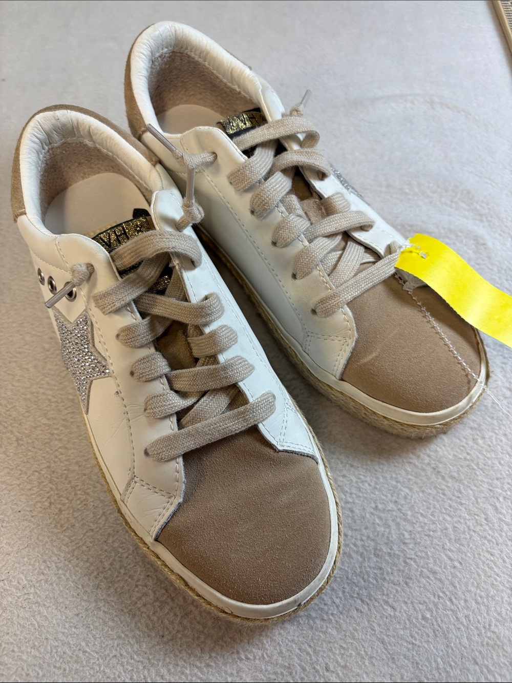 Vintage Havana Beige and White Star Sneakers